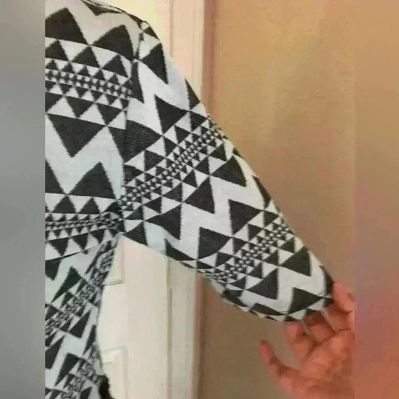 Lularoe Black gray chevron geometric dress womens size medium - Picture 3 of 4